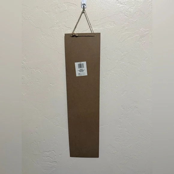 ‘Love Grows Here’ Floral Wall Sign - Blue and Pink - Picture 2 of 4